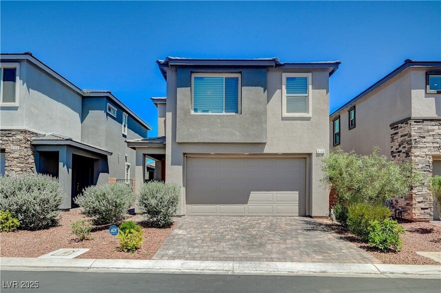 Foto principal - 4160 Elegant Chateau St