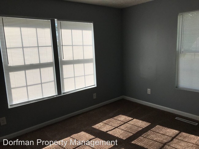 Foto del edificio - 1336-1338 W 32nd St