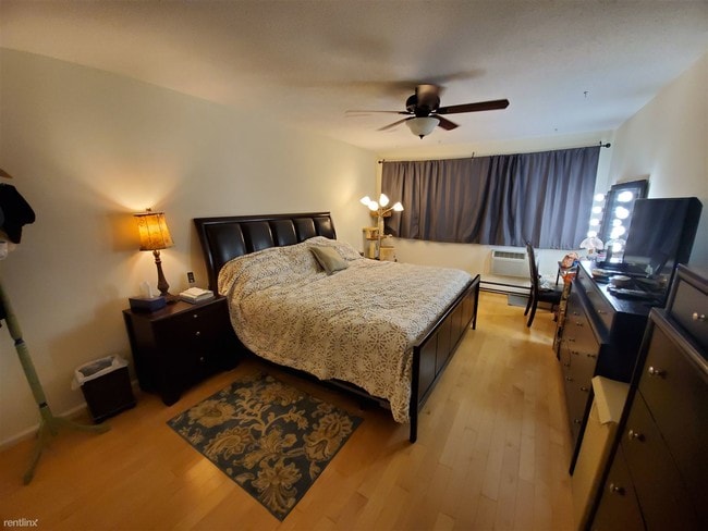 Building Photo - 1 br, 1 bath Condo - 180 Glenbrook Rd