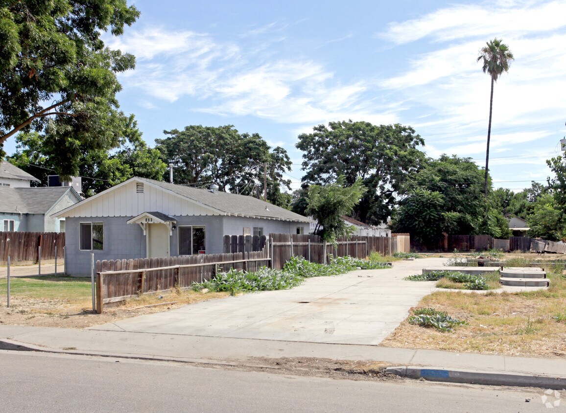 Foto del edificio - 726 Benson Ave