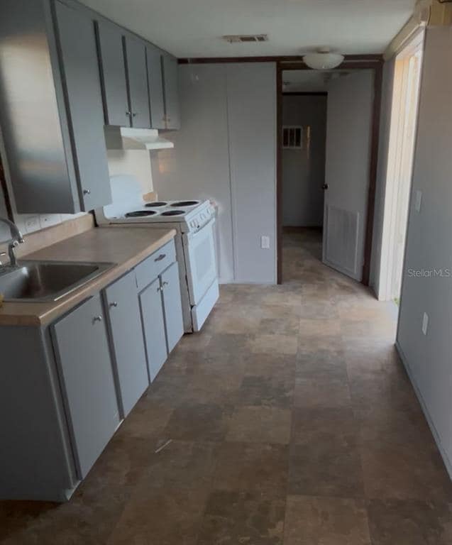 Building Photo - 5600 New Tampa Hwy