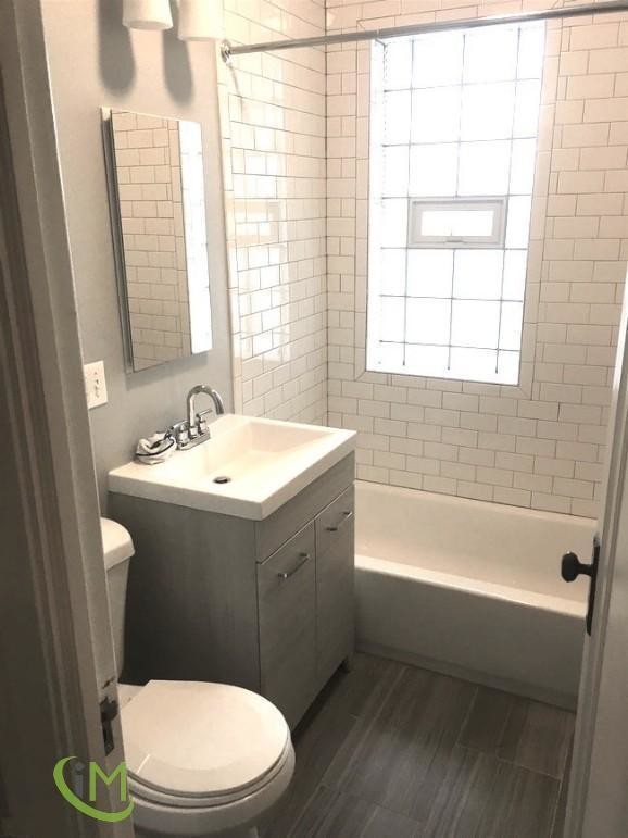 Foto del edificio - 2637 N Kostner Ave