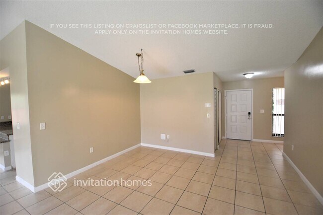 Foto del edificio - 5941 York Ln