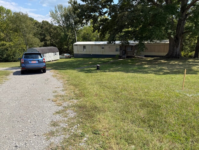 Building Photo - 4775 Marion Rd