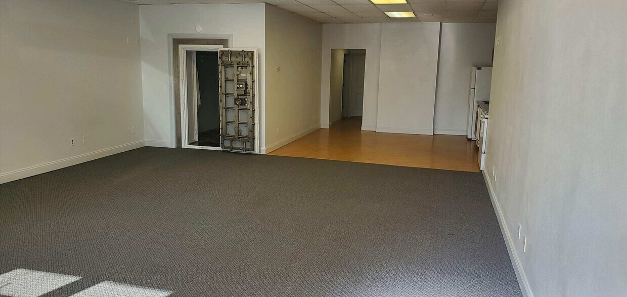 Foto principal - 101 S Main St