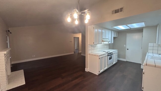 Foto del edificio - 3545 Thomas More Way