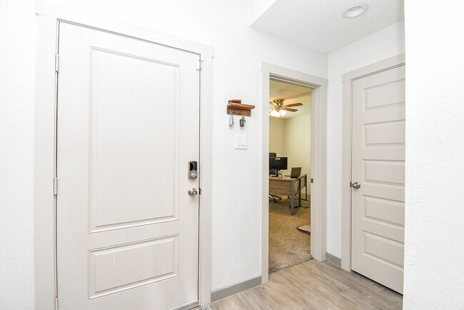 Foto del edificio - 8222 Hush Hts Dr