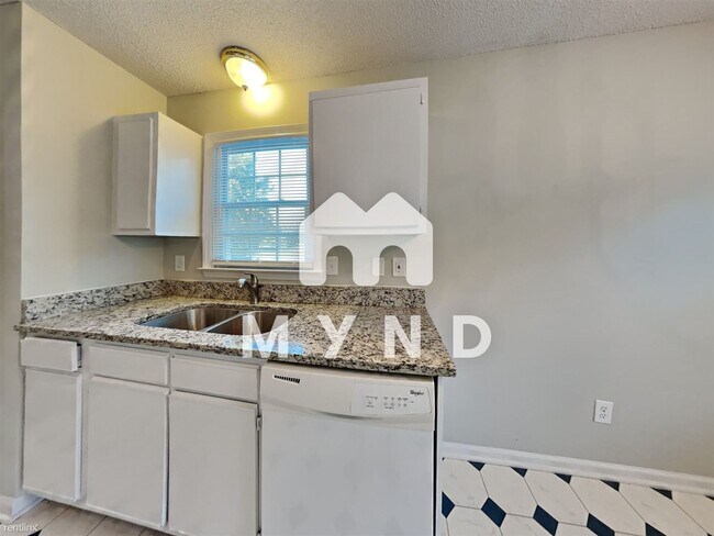 Building Photo - 3 br, 2 bath House - 50 Richmond Dr