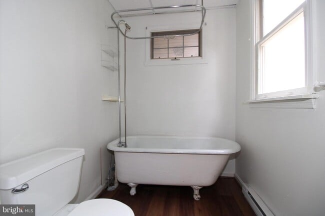 Bathroom - 524 Virginia Ave