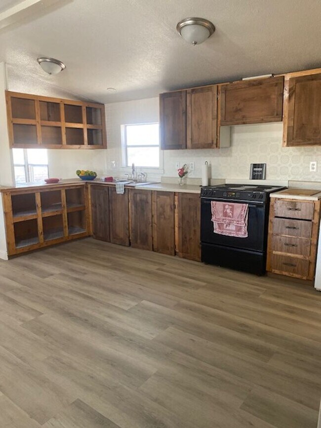 Building Photo - 3724 CR 458