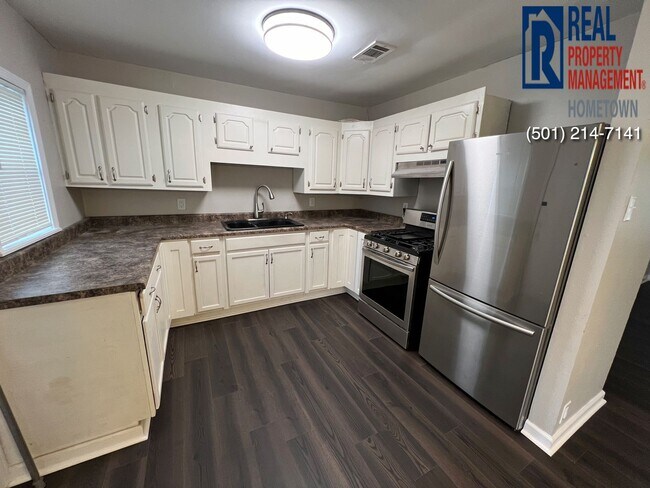 Building Photo - 921 Tulane-