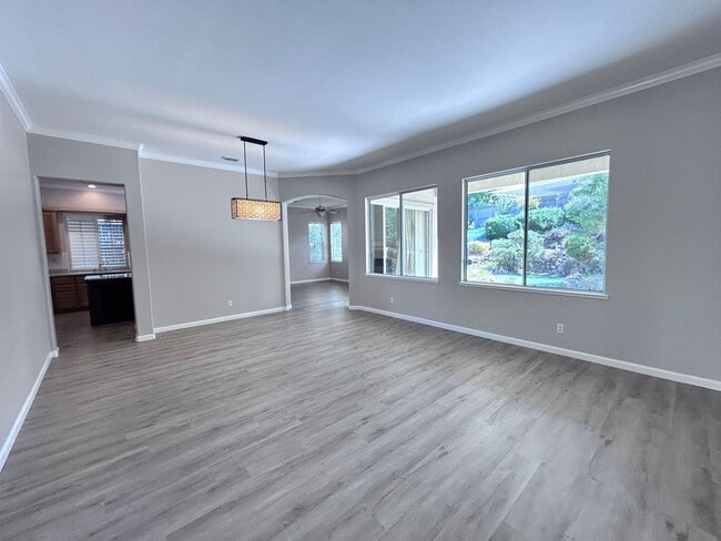 Building Photo - Incredible Four Bedroom Two Bathroom Home in Serrano Village
