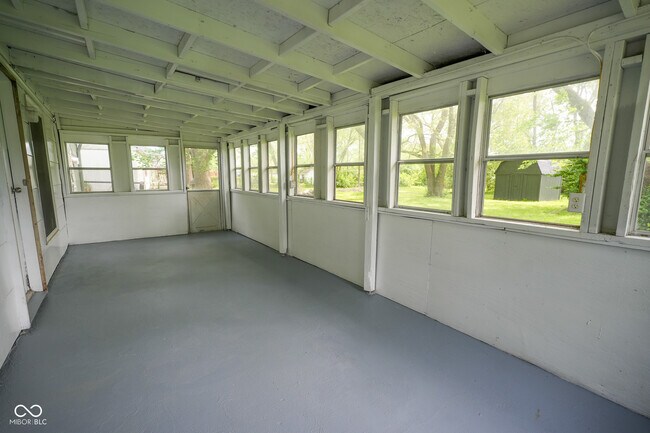 Foto del edificio - 710 Brooks Dr
