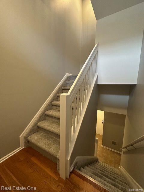 Building Photo - 4240 Maple St