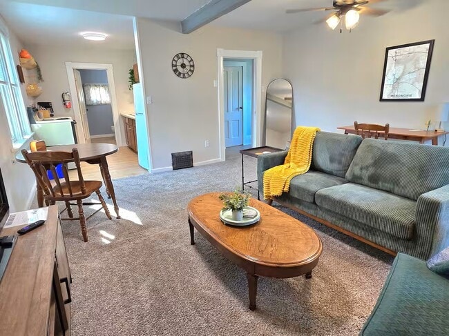 Foto del edificio - 1303 8th St E