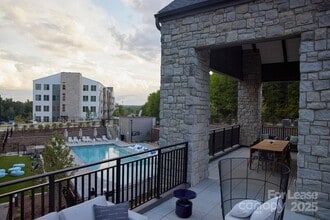 Building Photo - 9132 Senator Royall Dr