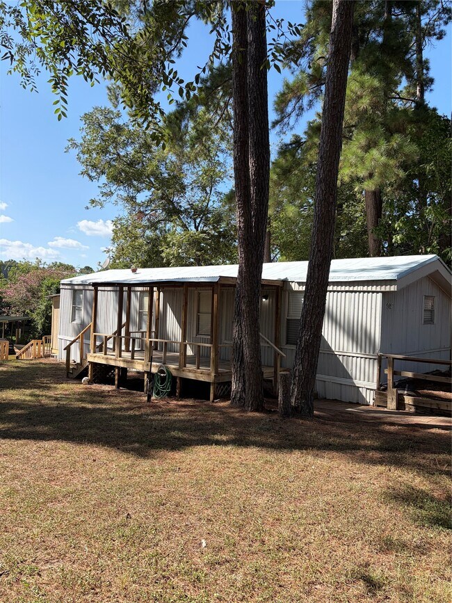 Building Photo - 9651 Warm Spring