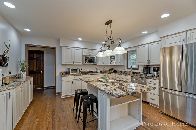 Building Photo - 33 Briargate Cir