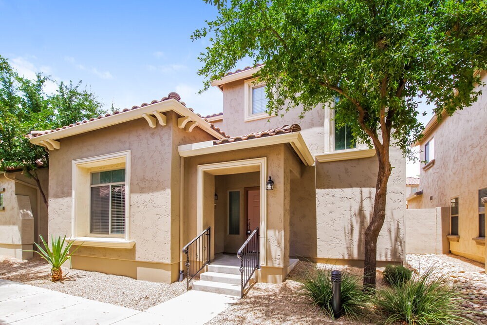 Primary Photo - 3707 W Thalia Ct