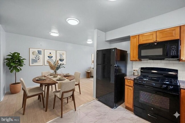 Foto del edificio - 7727 Langdon St