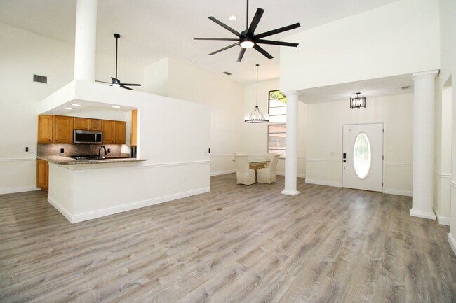 Building Photo - ** GOLDEN GATE ESTATES ** SINGLE FAMILY HOME ** NO HOA SO MOVE IN FAST ** 3 BR\2 BATH PRIVATE HEA...