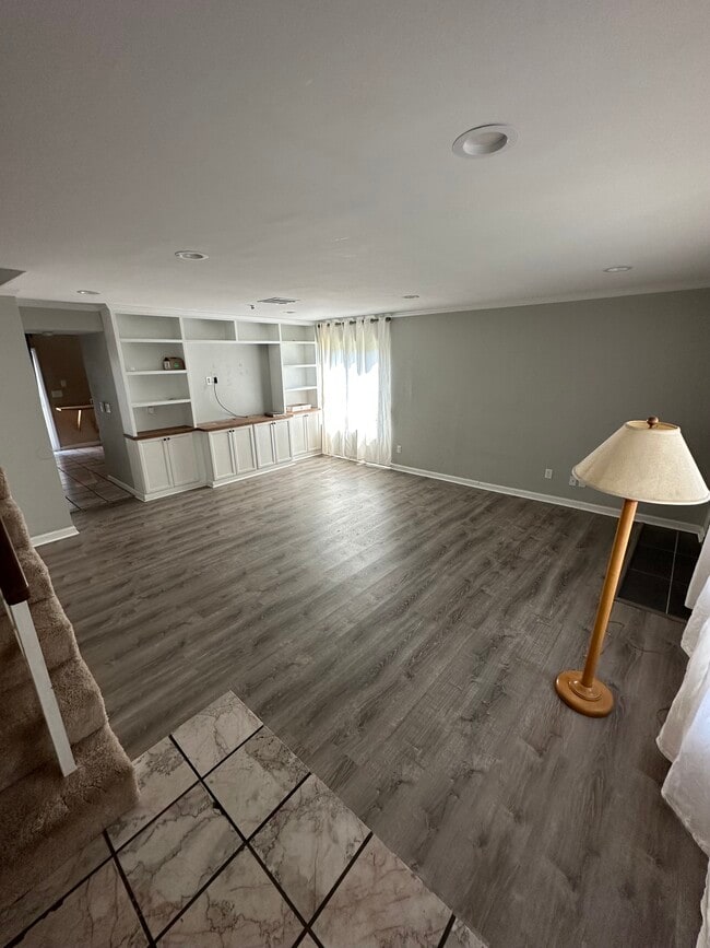 Photo - 917 W State St Townhome