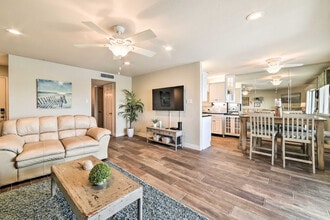 Building Photo - 15425 Fortuna Bay Dr