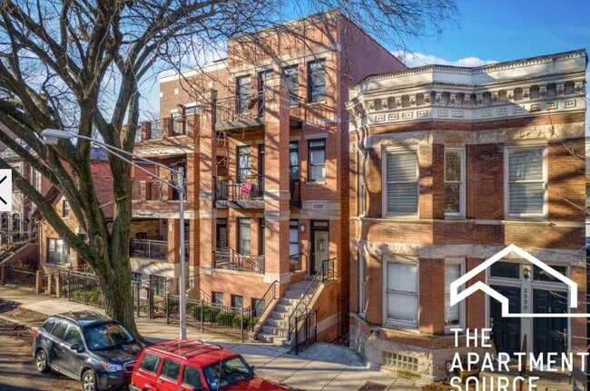Photo - 2330 N Greenview Ave Apartment