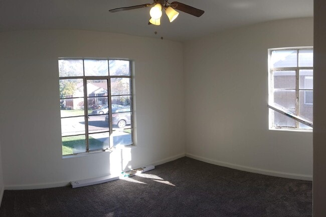 Building Photo - 761 440 W