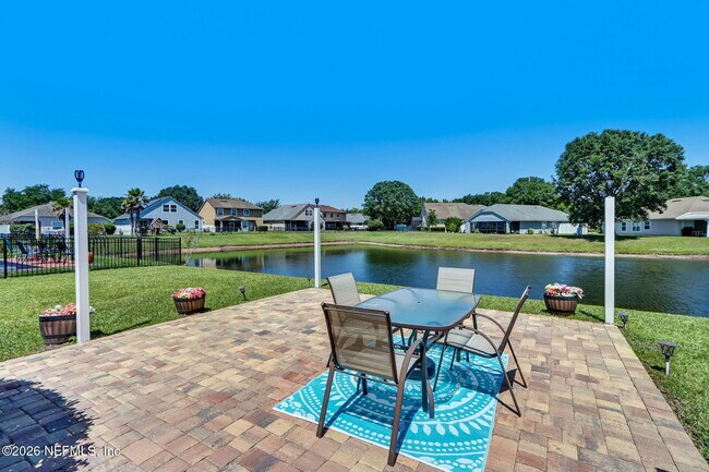 Foto del edificio - 566 Longmill Ln