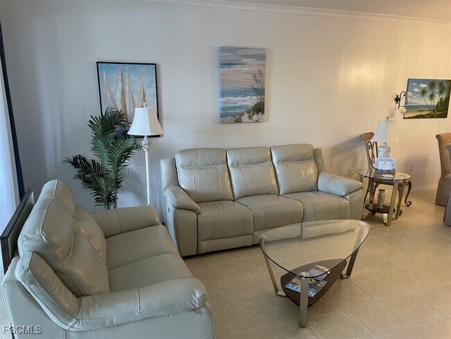 Foto del edificio - 10028 Colonial Country Club Blvd