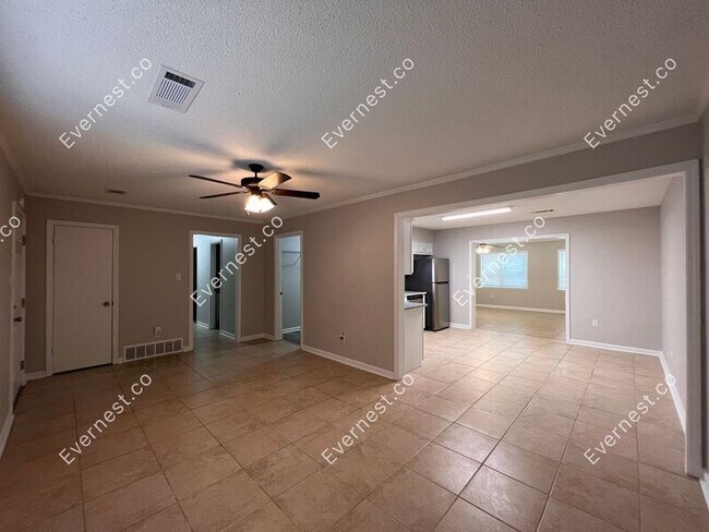 Building Photo - 644 Clarington Dr