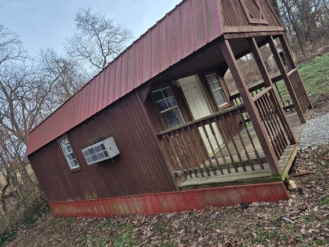 Building Photo - 8880 E State Rd 54