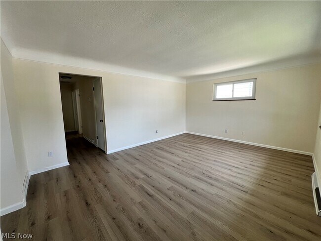Building Photo - 12103 Belden Ave