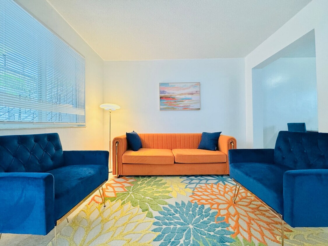 Foto principal - 828 SW 2nd St