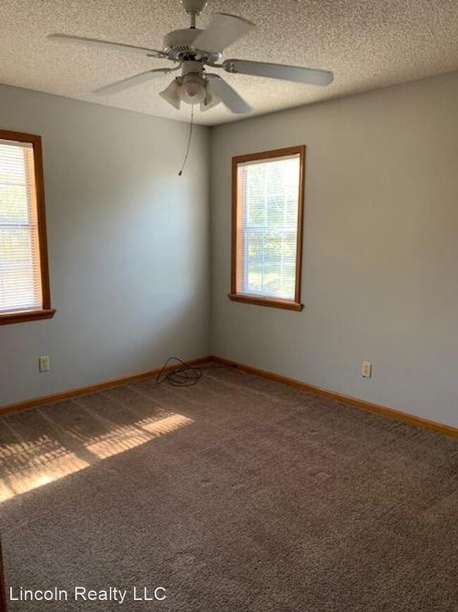 Foto del edificio - 2 br, 1 bath House - 33 S 7th Street