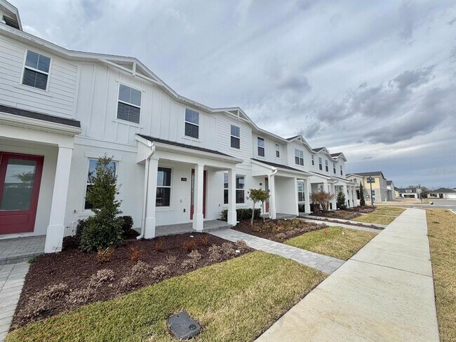 Building Photo - 1866 Falconhurst Ln