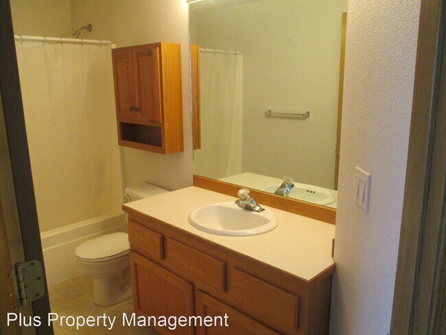 Building Photo - 2 br, 2.5 bath House - 1484 SW 16th Street