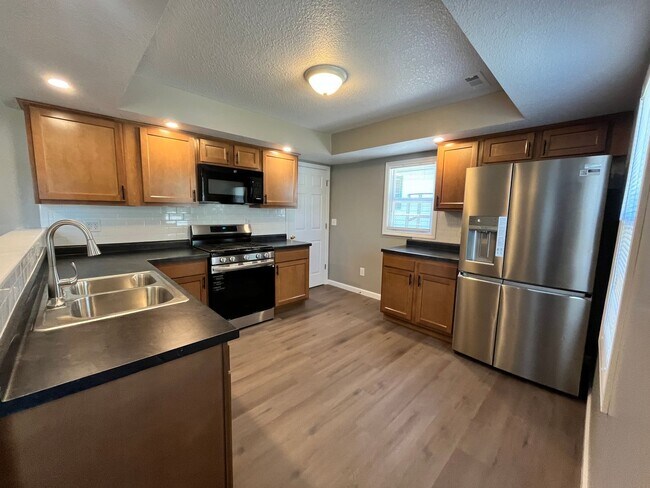 Foto del edificio - 1743 Trinity Blvd