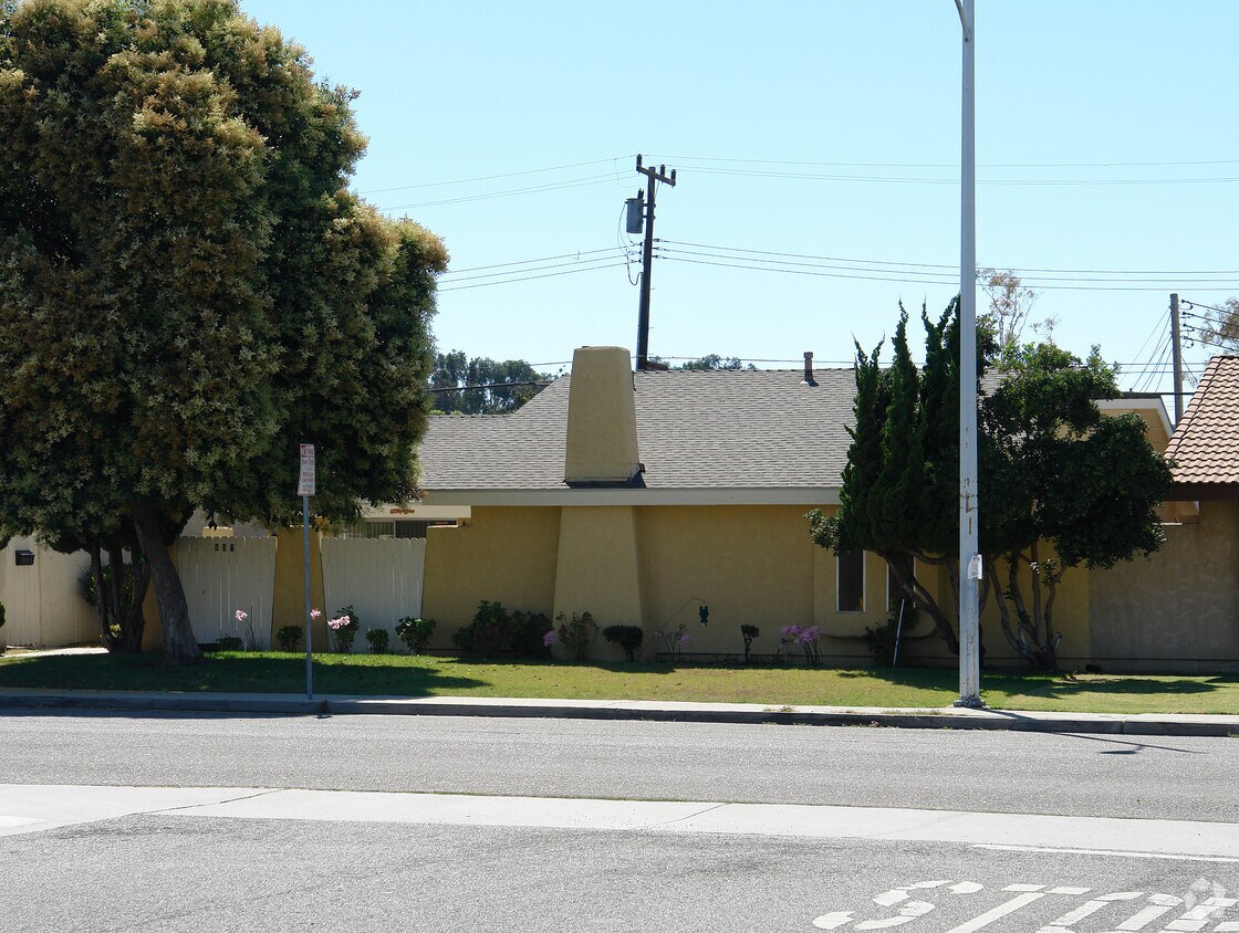 Foto principal - 637-639 N M St