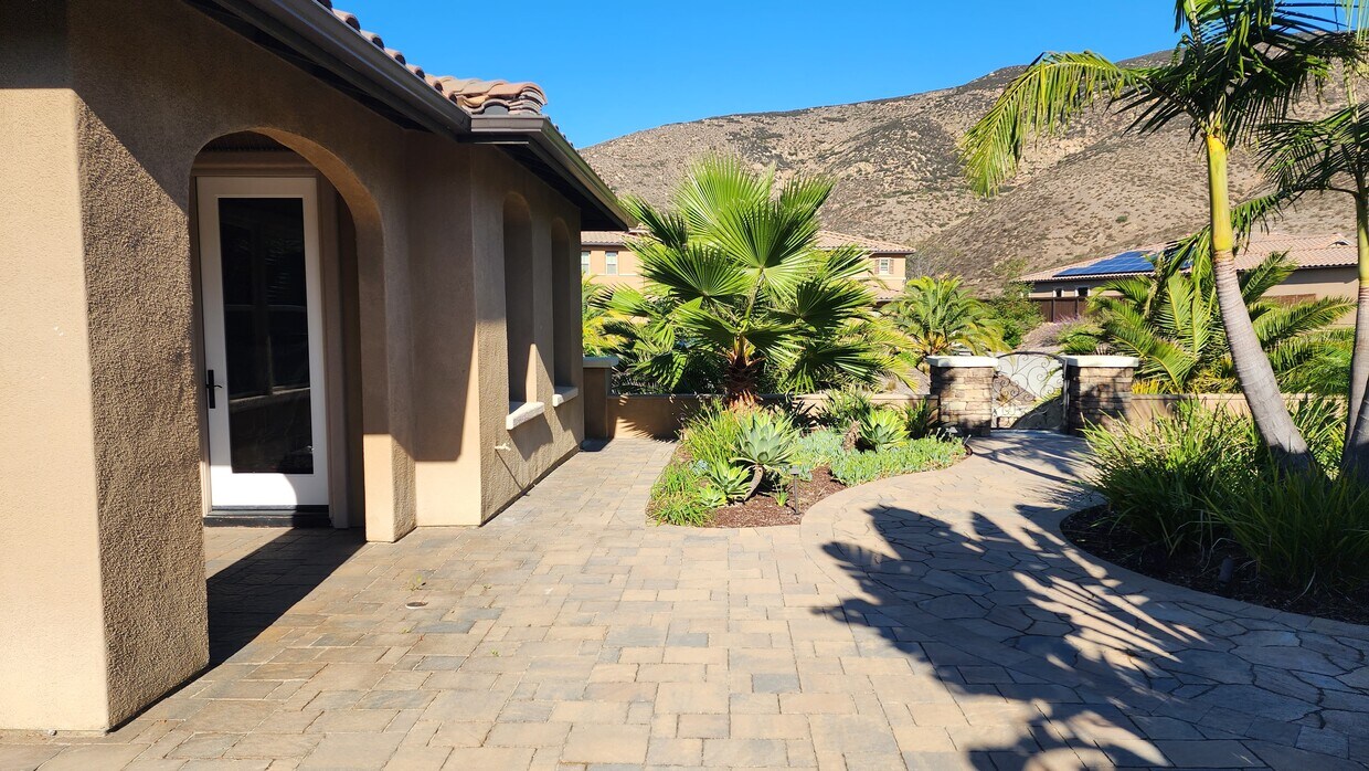 409 Coastal Hills Dr, Chula Vista, CA 91914 House Rental in Chula