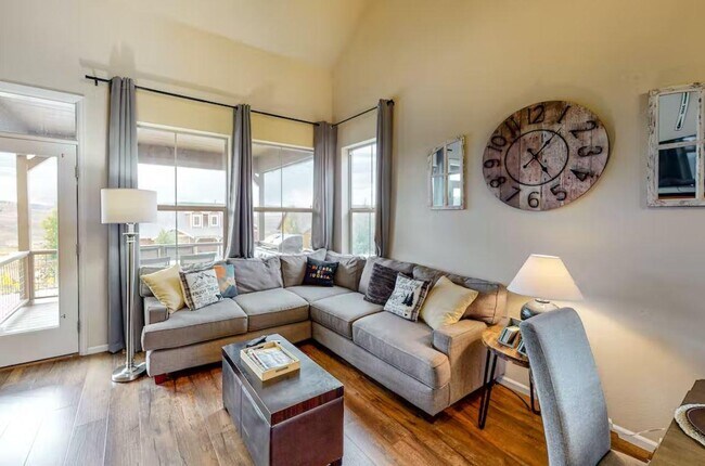 Foto del edificio - 103 Summit Point Ln