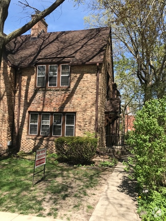 Building Photo - 2226 Kendall Avenue