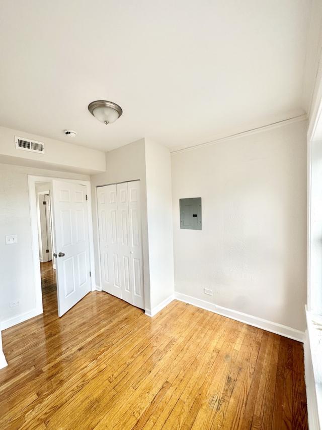 Building Photo - 2 bedroom in Chicago IL 60651