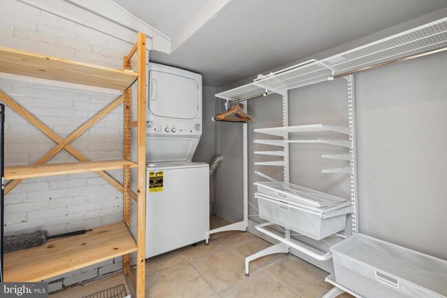 Foto del edificio - 2305 N College Ave