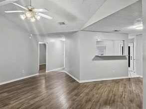 Building Photo - 4211 Falcon Meadow Dr