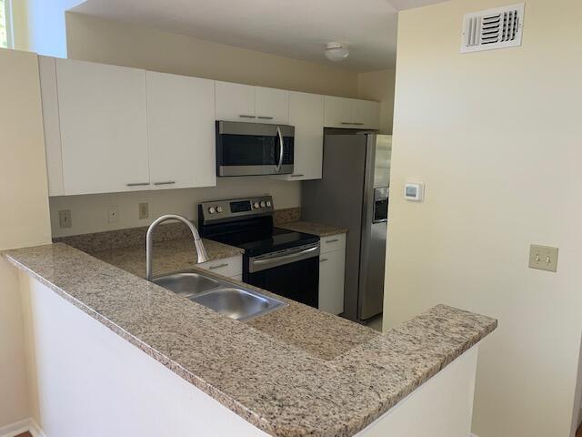 Building Photo - 4791 Via Palm Lakes Via