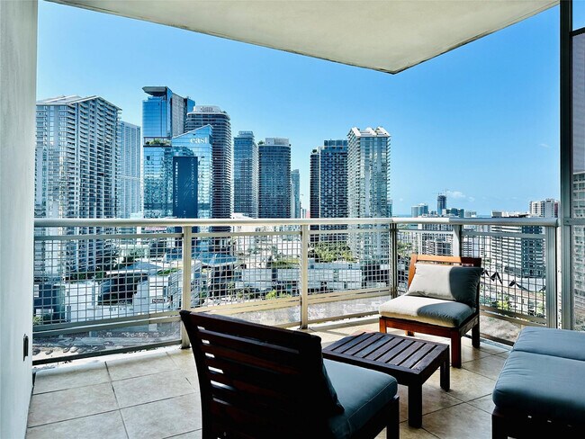 Foto del edificio - 350 S Miami Ave
