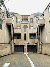 Building Photo - 5200 Weslayan St