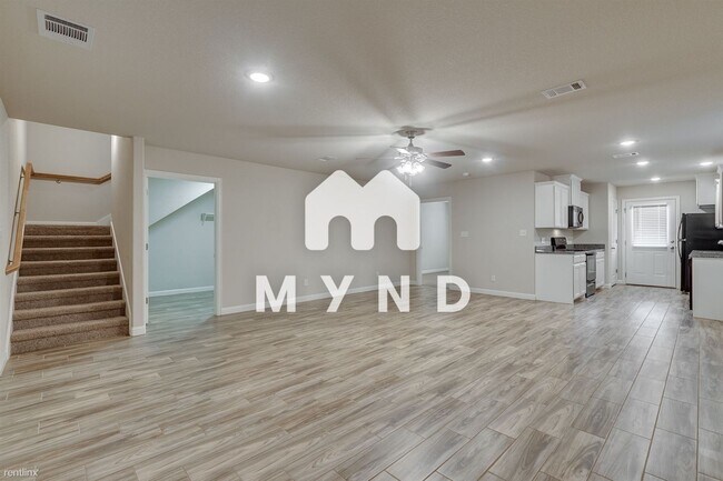 Building Photo - 3 br, 2 bath Townhome - 805 Rolling Terrac...
